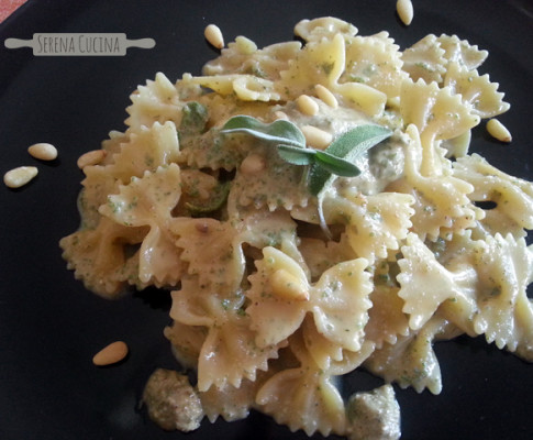 Farfalle con pesto di salvia